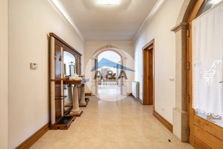 Moradia T6 para Venda em Maceira Foto 8