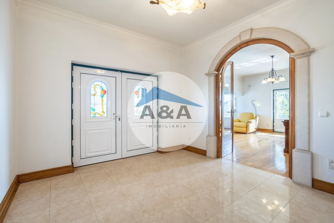 Moradia T6 para Venda em Maceira Foto 5