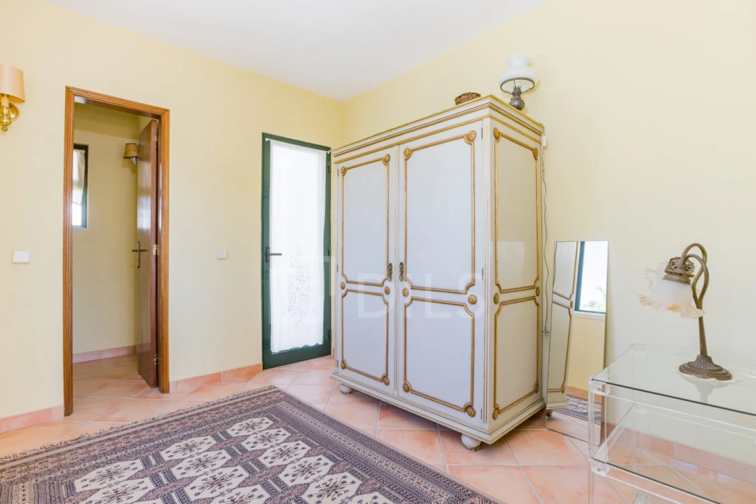 Moradia T4 para Arrendamento em Quarteira Foto 26