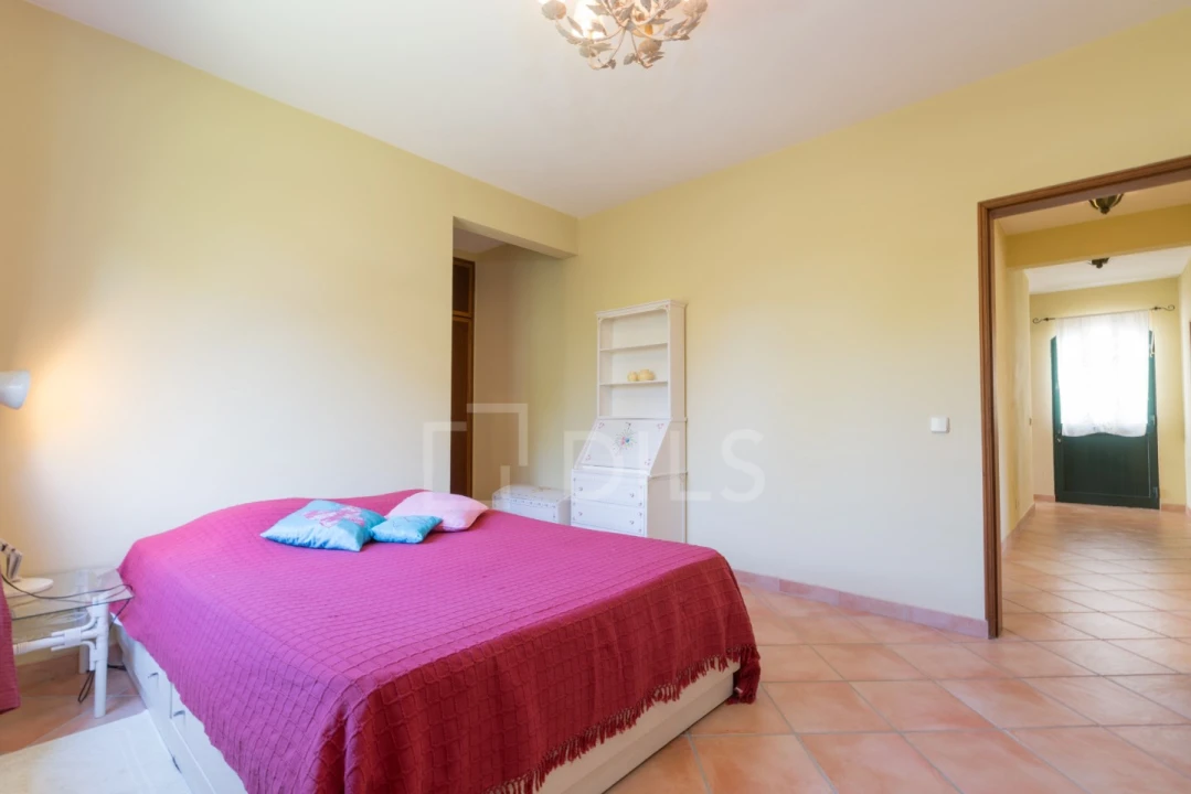 Moradia T4 para Arrendamento em Quarteira Foto 22