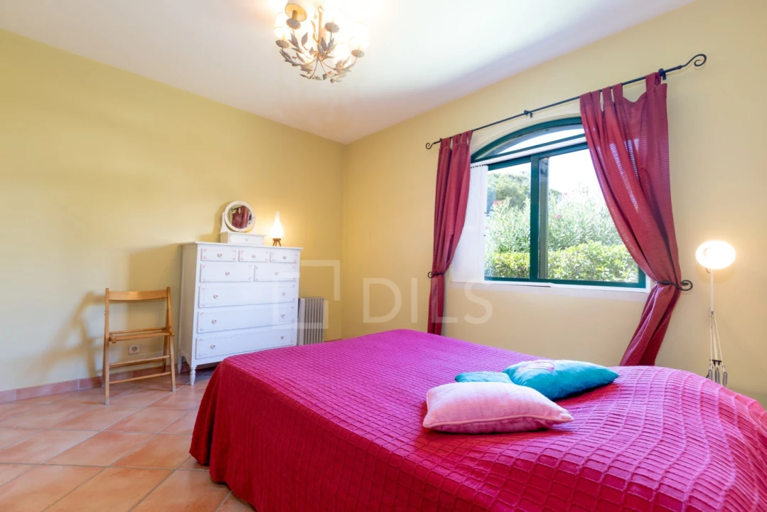 Moradia T4 para Arrendamento em Quarteira Foto 6