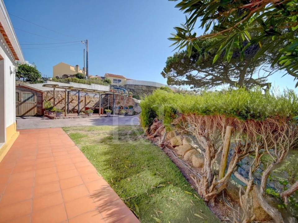 Moradia T2 para Venda em Colares Foto 50