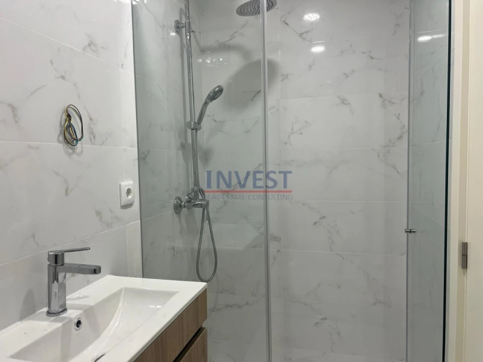 Apartamento T2 para Venda em Cedofeita, Santo Ildefonso, Sé, Miragaia, São Nicolau e Vitória Foto 19