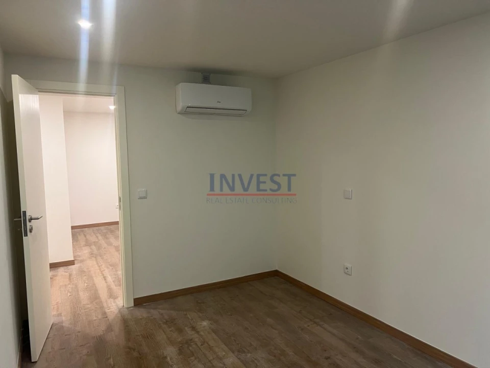 Apartamento T2 para Venda em Cedofeita, Santo Ildefonso, Sé, Miragaia, São Nicolau e Vitória Foto 24