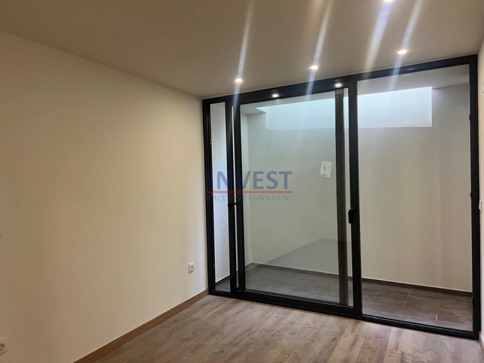 Apartamento T2 para Venda em Cedofeita, Santo Ildefonso, Sé, Miragaia, São Nicolau e Vitória Foto 25