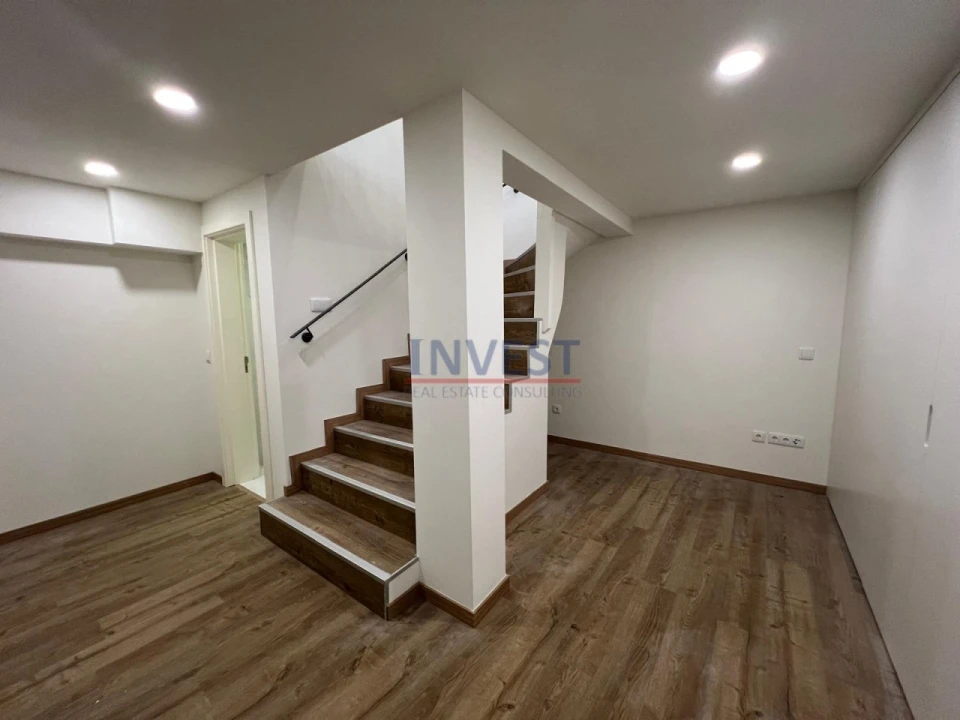 Apartamento T2 para Venda em Cedofeita, Santo Ildefonso, Sé, Miragaia, São Nicolau e Vitória Foto 33