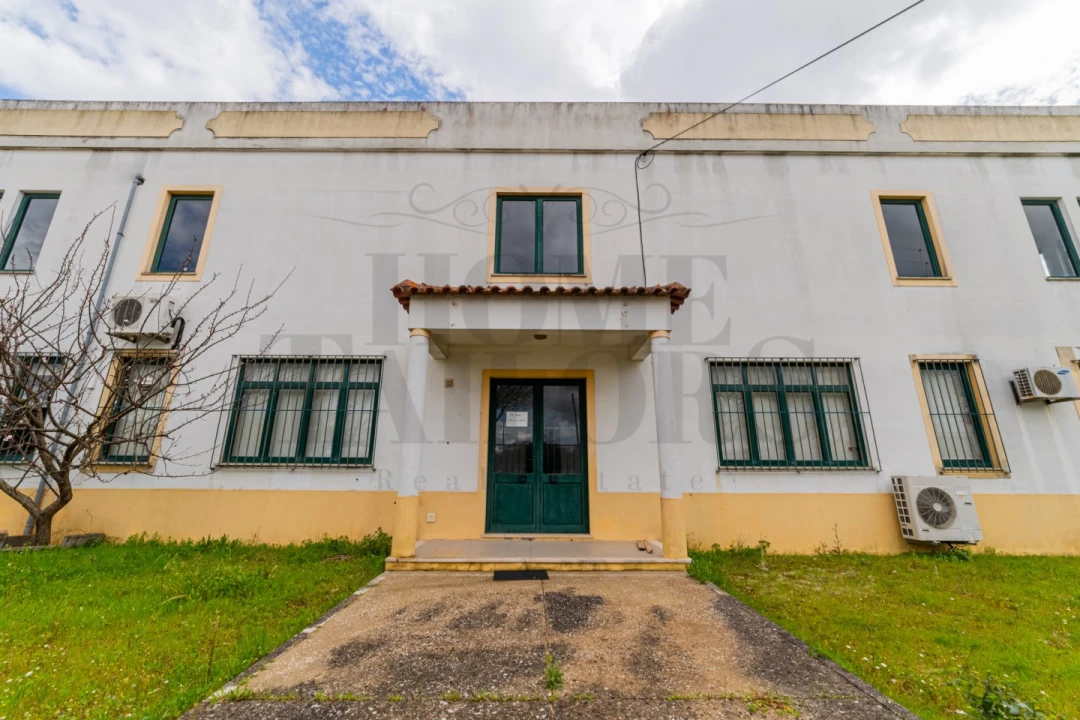 Armazém para Venda em Almeirim Foto 4