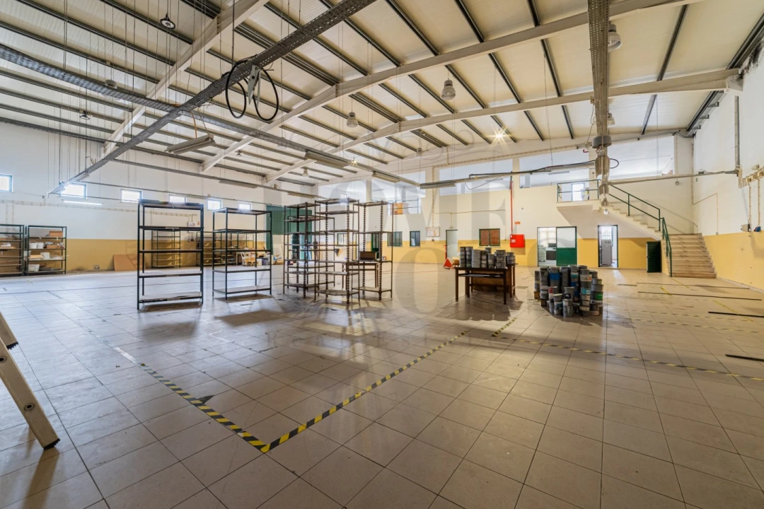 Armazém para Venda em Almeirim Foto 14