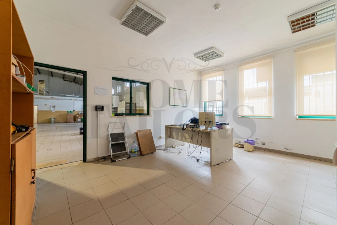 Armazém para Venda em Almeirim Foto 26