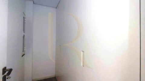 Moradia T5 para Venda em Corroios
