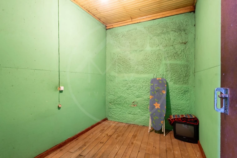 Moradia T3 para Venda em Telões Foto 5