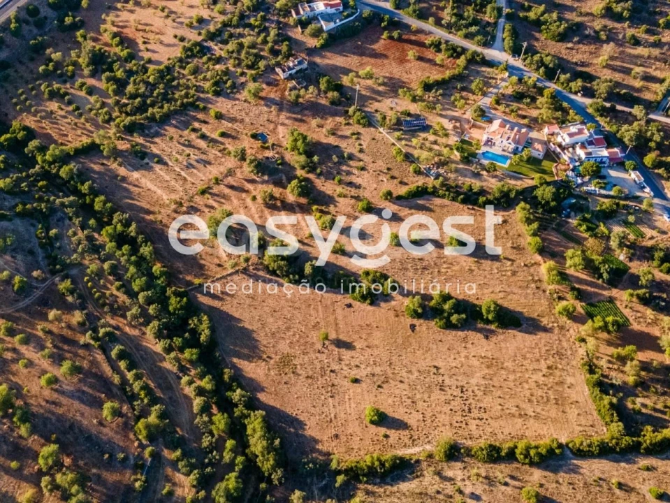 Terreno Misto para Venda em Quelfes Foto 11