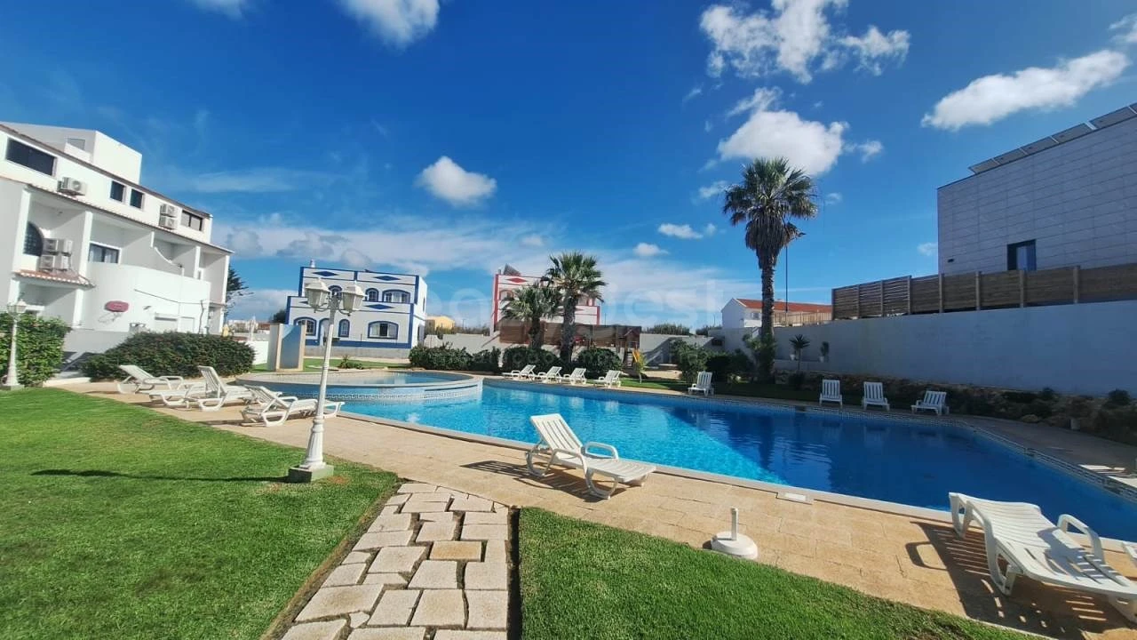 Apartamento T3 para Venda em Vila de Sagres Foto 1