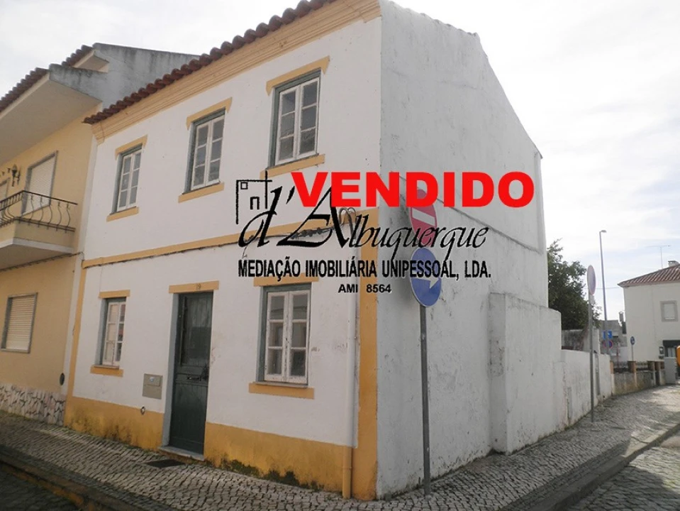 Moradia T3 para Venda em Ponte de Sor, Tramaga e Vale de Açor Foto 1