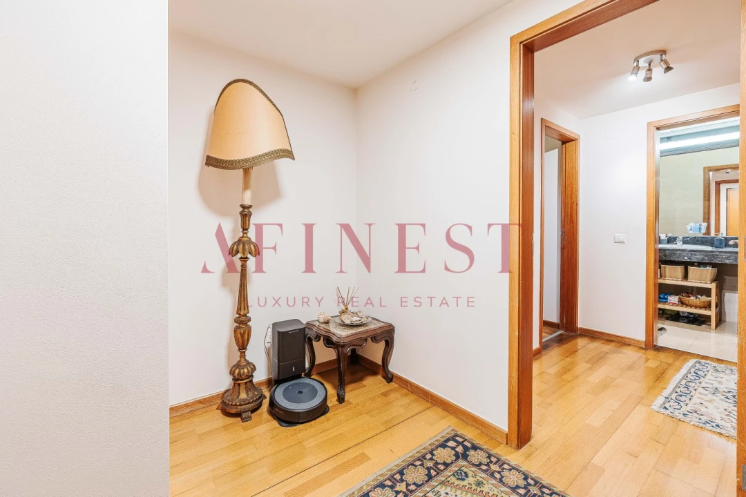 Apartamento T2 para Venda em Alfragide Foto 18