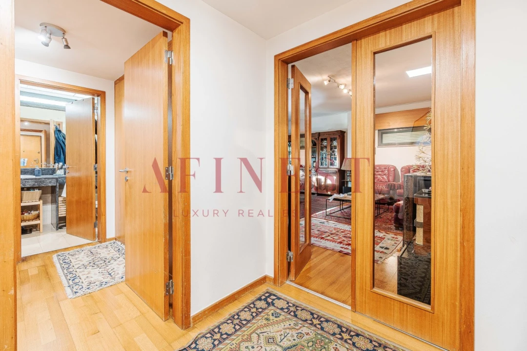 Apartamento T2 para Venda em Alfragide Foto 19