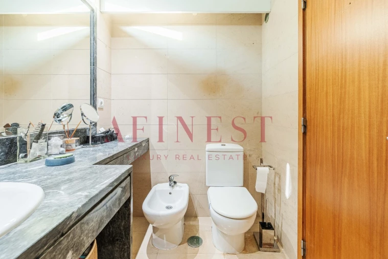 Apartamento T2 para Venda em Alfragide Foto 29