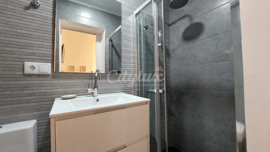 Apartamento T2 para Venda em Cascais e Estoril Foto 32