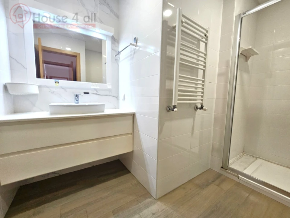 Apartamento T4 para Venda em Nossa Senhora do Pópulo, Coto e São Gregório Foto 15