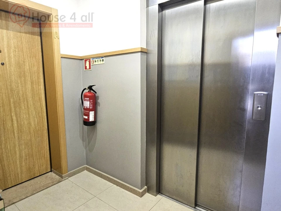 Apartamento T4 para Venda em Nossa Senhora do Pópulo, Coto e São Gregório Foto 33