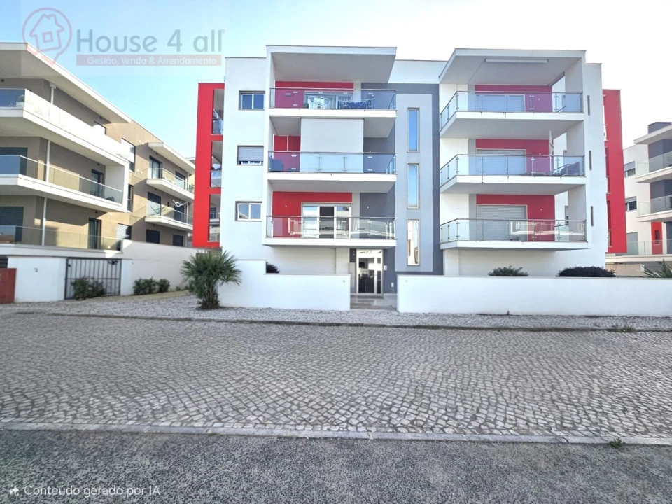 Apartamento T4 para Venda em Nossa Senhora do Pópulo, Coto e São Gregório Foto 1