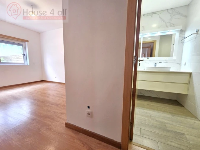 Apartamento T4 para Venda em Nossa Senhora do Pópulo, Coto e São Gregório Foto 14