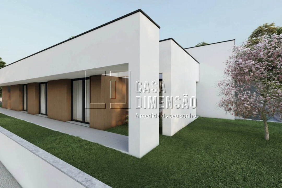 Moradia T4 para Venda em Corroios Foto 10