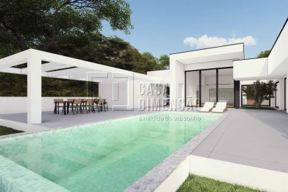 Moradia T4 para Venda em Corroios