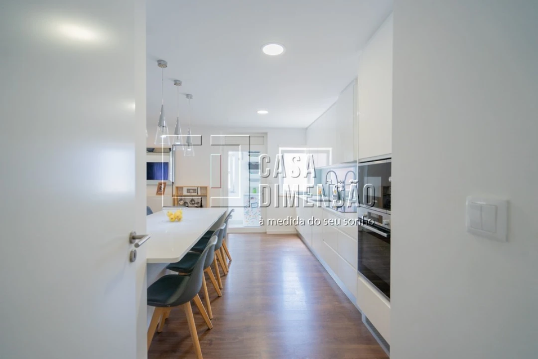Apartamento T2 para Venda em Venteira Foto 23