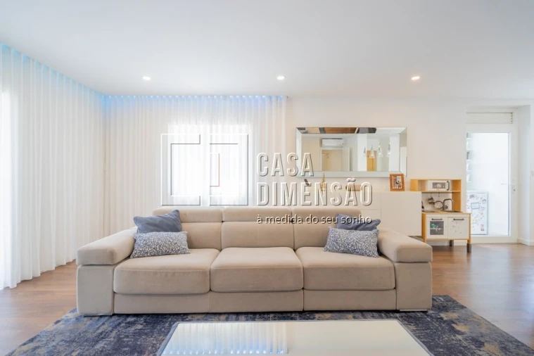 Apartamento T2 para Venda em Venteira Foto 10