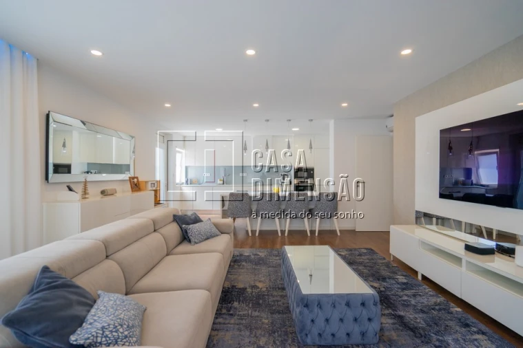 Apartamento T2 para Venda em Venteira Foto 12