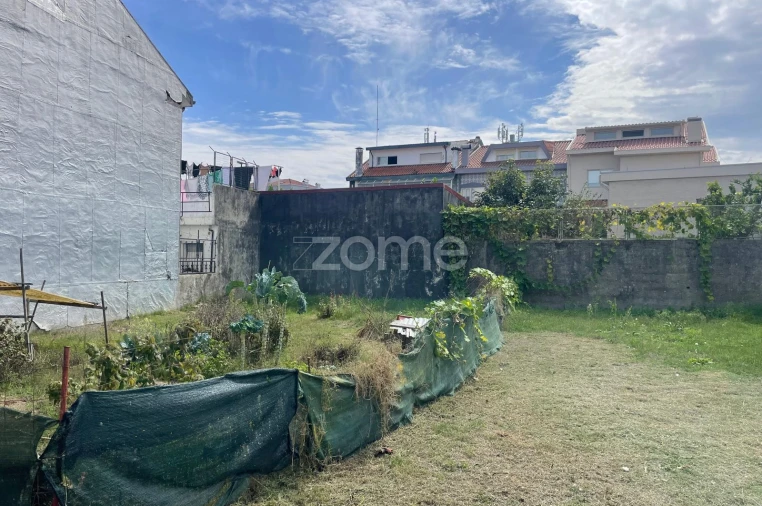 Terreno para Venda em Custóias, Leça do Balio e Guifões Foto 7