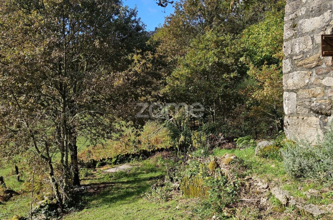 Moradia T2 para Venda em Castro Laboreiro e Lamas de Mouro Foto 25