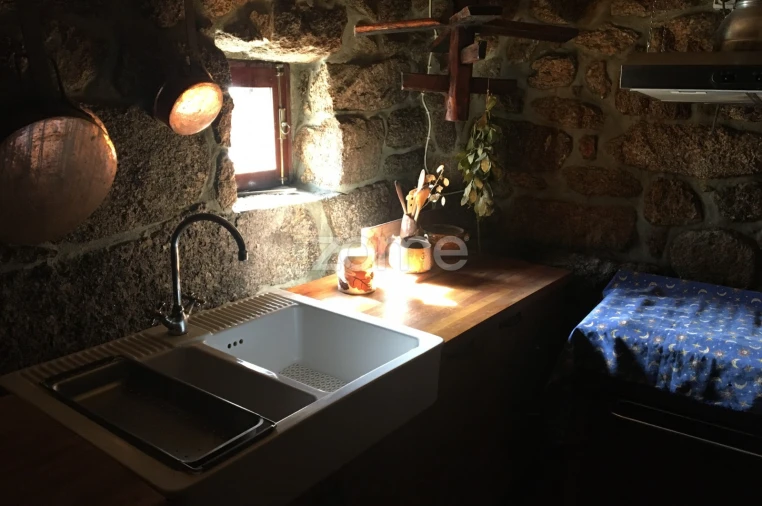 Moradia T2 para Venda em Castro Laboreiro e Lamas de Mouro Foto 5