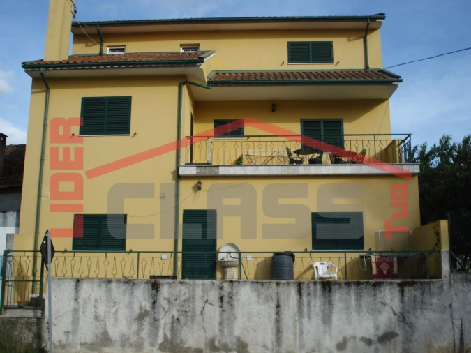 Moradia T6 para Venda em Frechas Foto 1