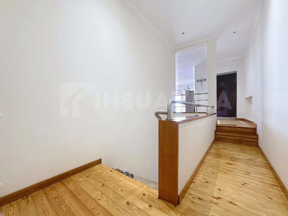 Moradia T3 para Venda em Candemil e Gondar Foto 28