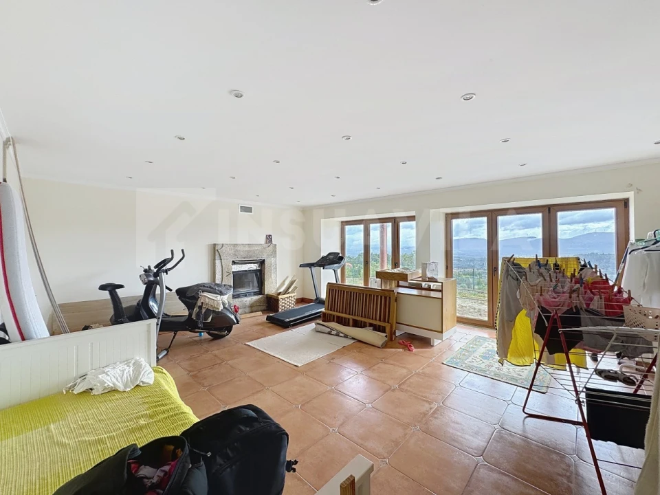 Moradia T3 para Venda em Candemil e Gondar Foto 29