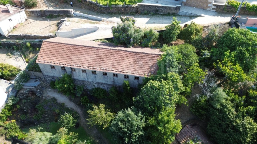 Moradia T3 para Venda em Venade e Azevedo Foto 1