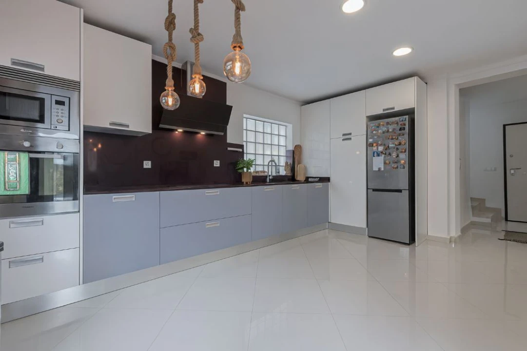 Moradia T4 para Venda em Santo Antonio da Charneca Foto 5