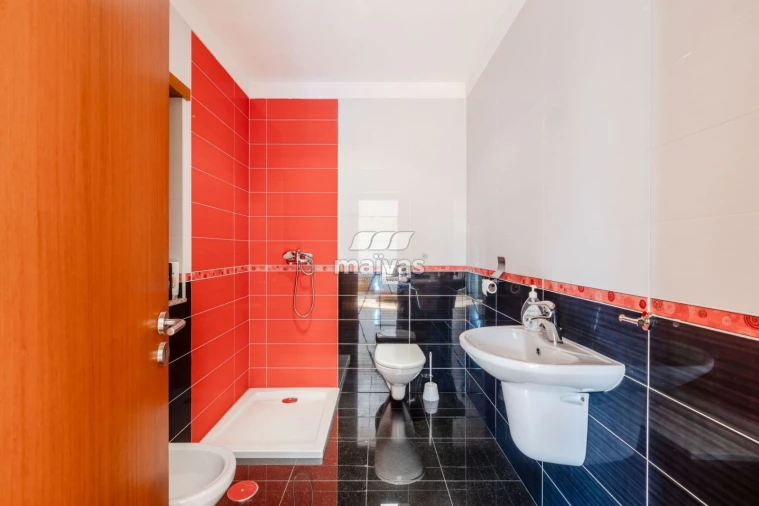 Moradia T3 para Venda em Vila Verde e Barbudo Foto 13