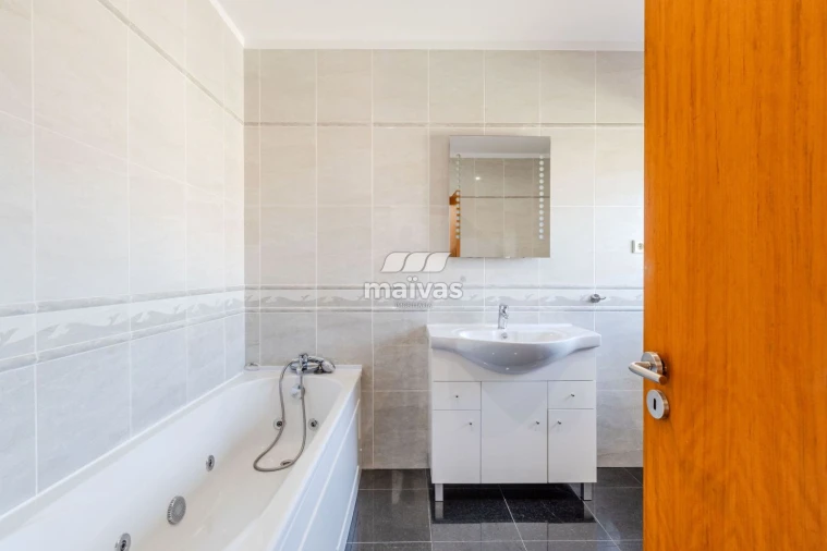 Moradia T3 para Venda em Vila Verde e Barbudo Foto 16