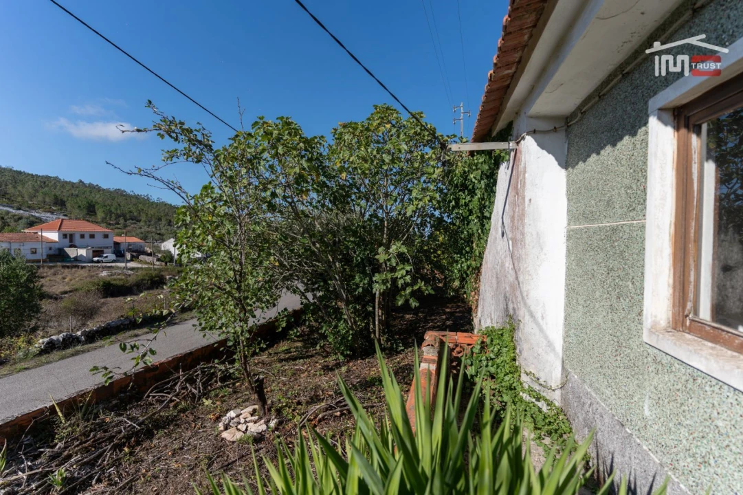 Moradia T3 para Venda em Serro Ventoso Foto 6