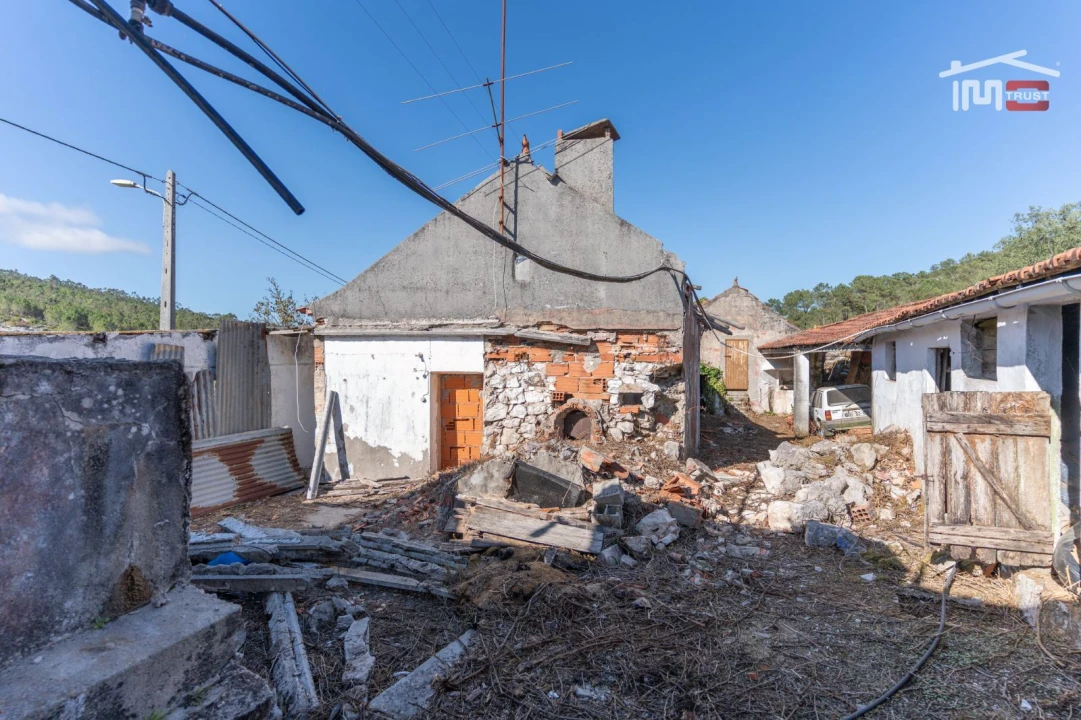 Moradia T3 para Venda em Serro Ventoso Foto 17