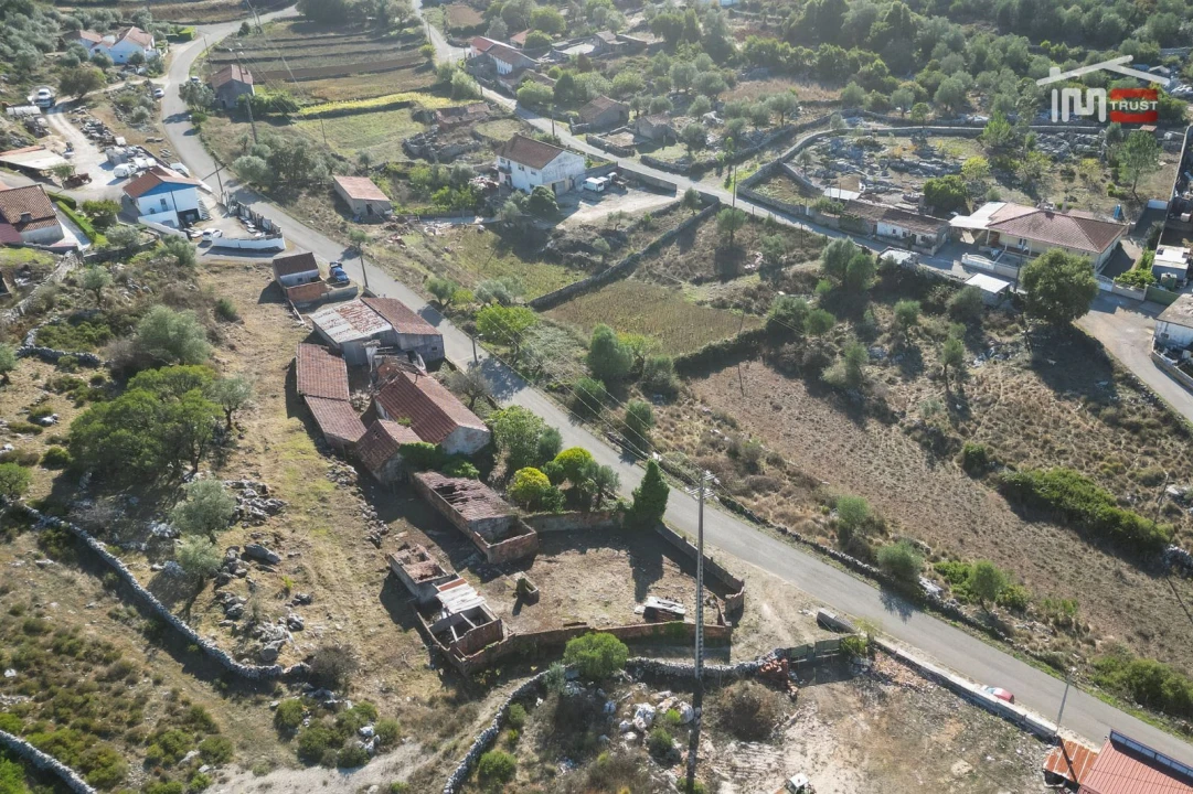 Moradia T3 para Venda em Serro Ventoso Foto 31