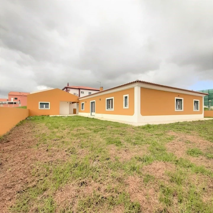 Moradia T4 para Venda em Cadaval e Pêro Moniz Foto 4