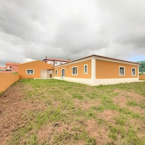 Moradia T4 para Venda em Cadaval e Pêro Moniz Foto 4