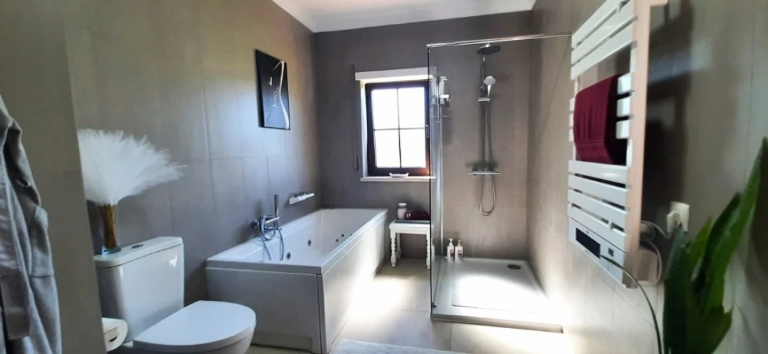 Moradia T5 para Venda em Alcobaça e Vestiaria Foto 11