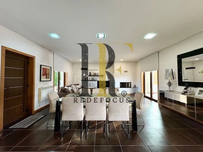 Moradia T3 para Venda em Escapães Foto 6