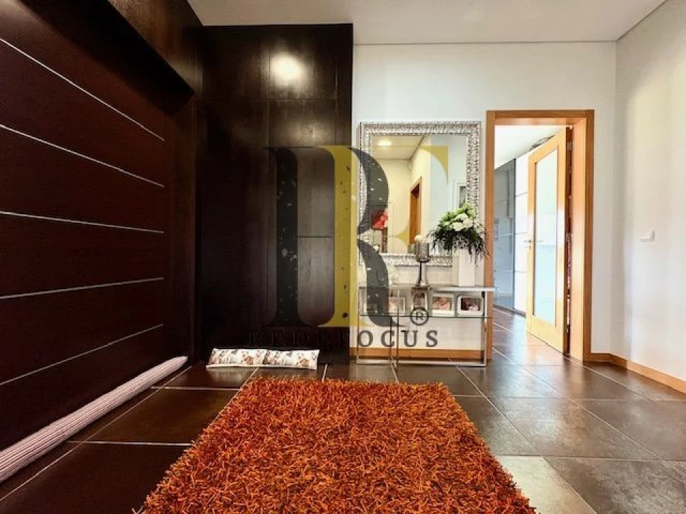 Moradia T3 para Venda em Escapães Foto 4