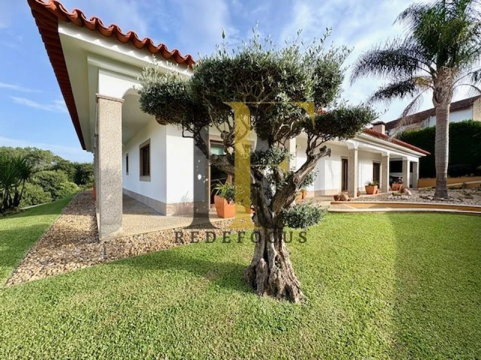 Moradia T3 para Venda em Escapães Foto 2